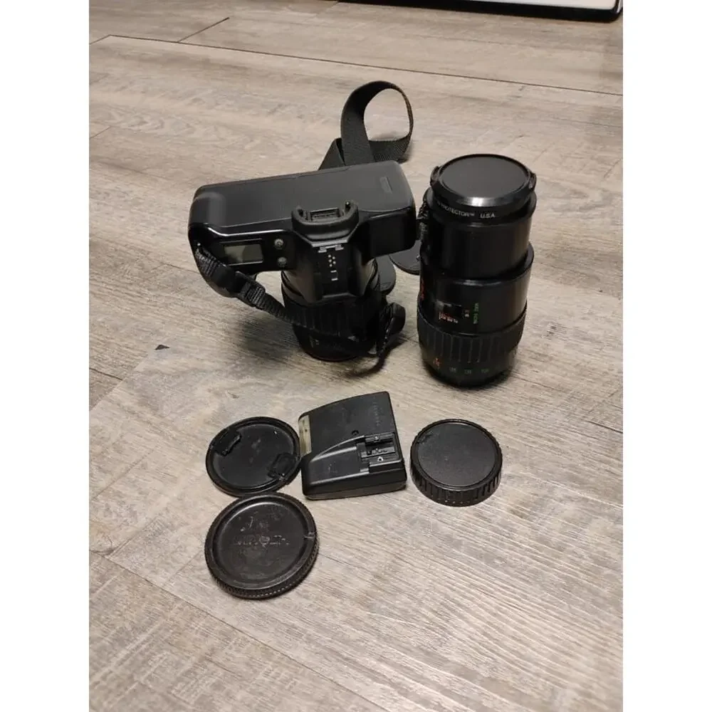 Minolta Maxxum 3000i Bundle Set 35mm SLR Film Camera 2 Lenses Flash untested